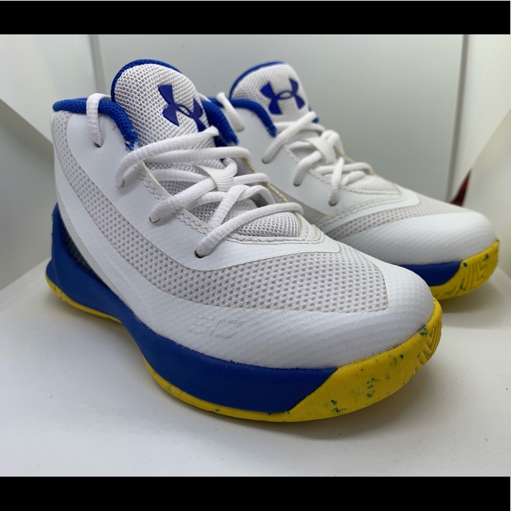 UA SC Curry 3